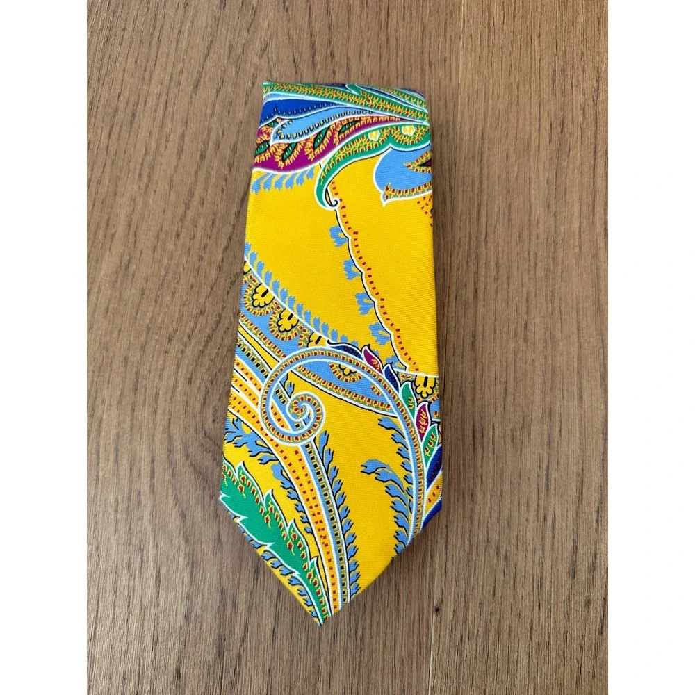 Ralph Lauren Purple Label Mens Yellow Paisley Silk Necktie Handmade Classic
